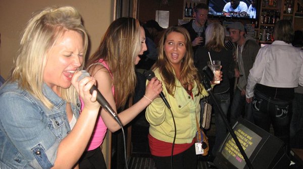 Friday Karaoke at Pizzaman Farmington MN